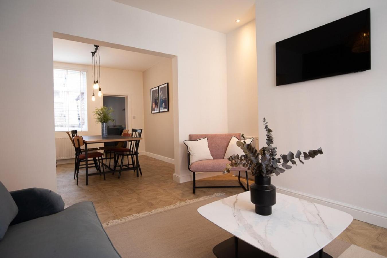 Sea Renity Villa Whitby Dış mekan fotoğraf