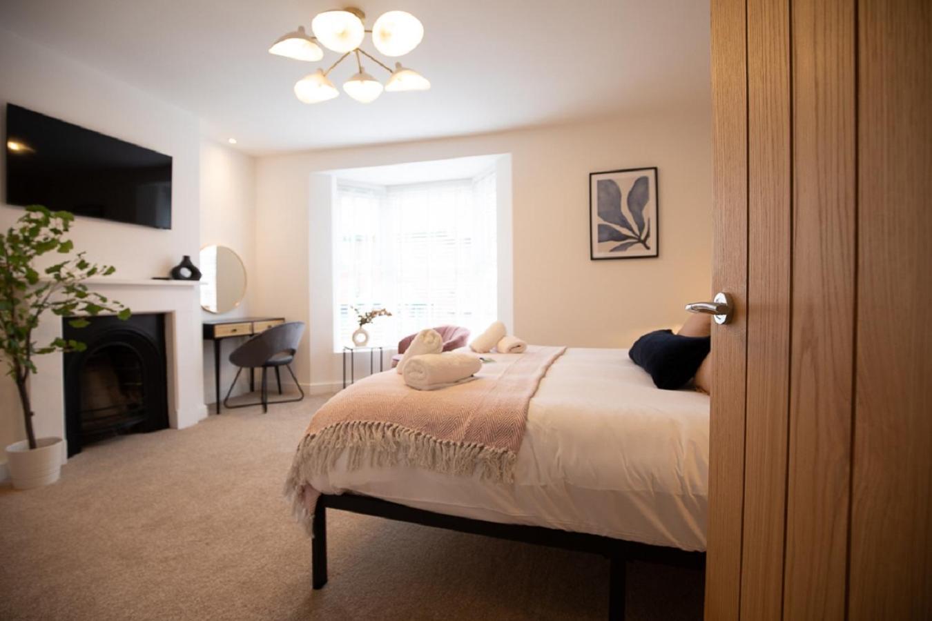 Sea Renity Villa Whitby Dış mekan fotoğraf